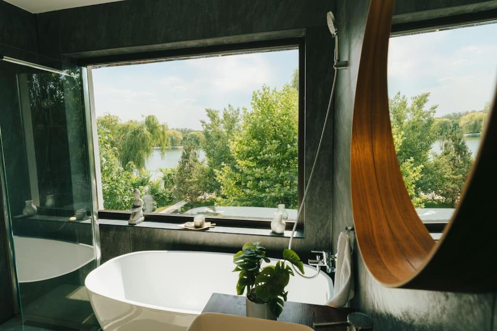 Therme - Corbeanca By The Lake Luxury Villa Экстерьер фото